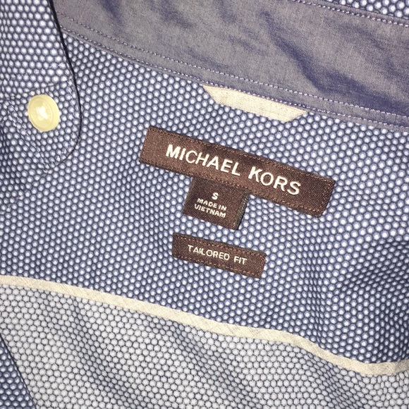 Men’s Button Up - Picture 2 of 3